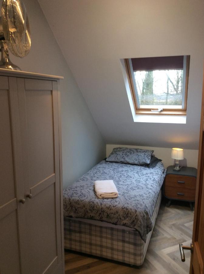 2 Bedroom Furnished Apartment In A Rural Position Stone (Staffordshire) Exterior photo