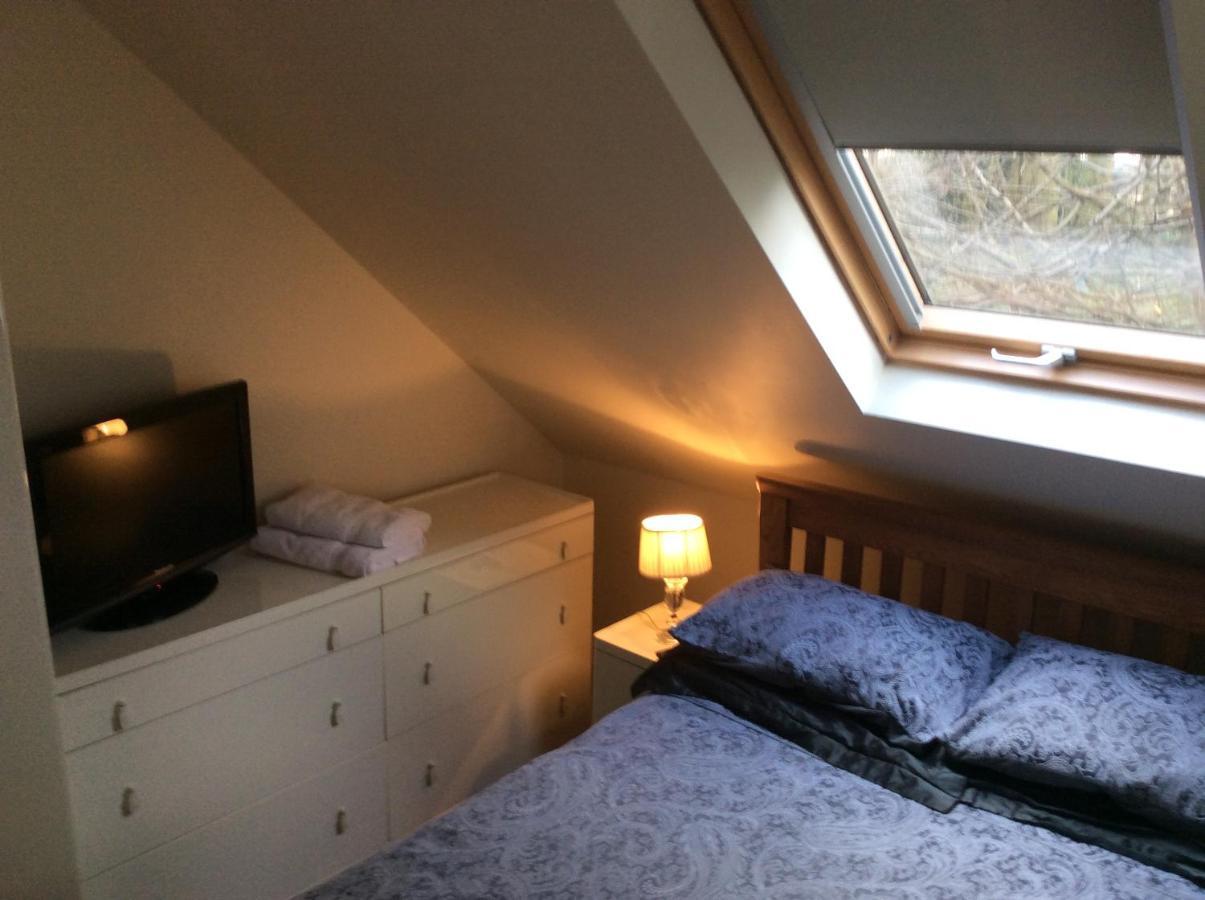 2 Bedroom Furnished Apartment In A Rural Position Stone (Staffordshire) Exterior photo